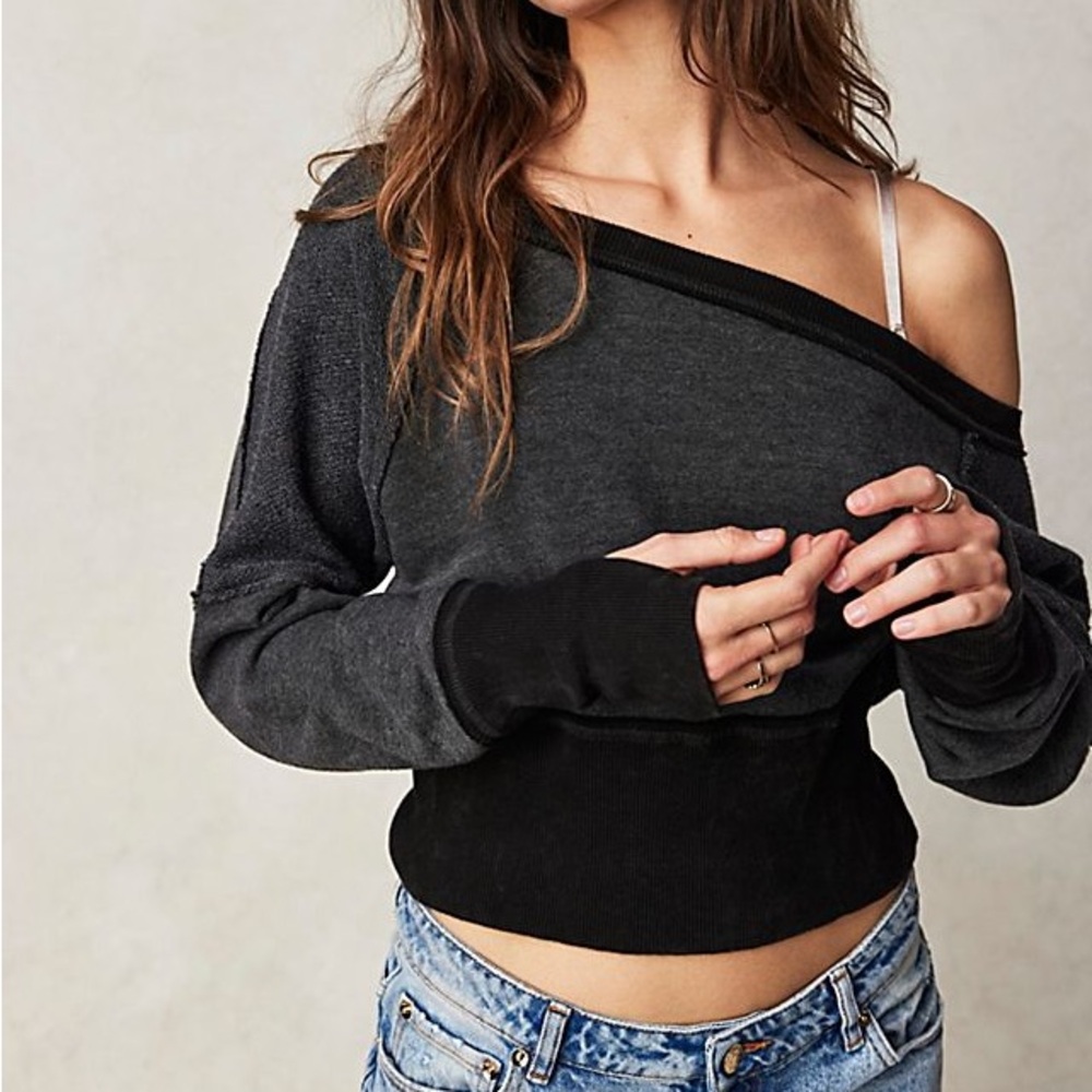 FREE PEOPLE WE THE FREE CHARCOAL OFF THE SHOULDER SWEATER